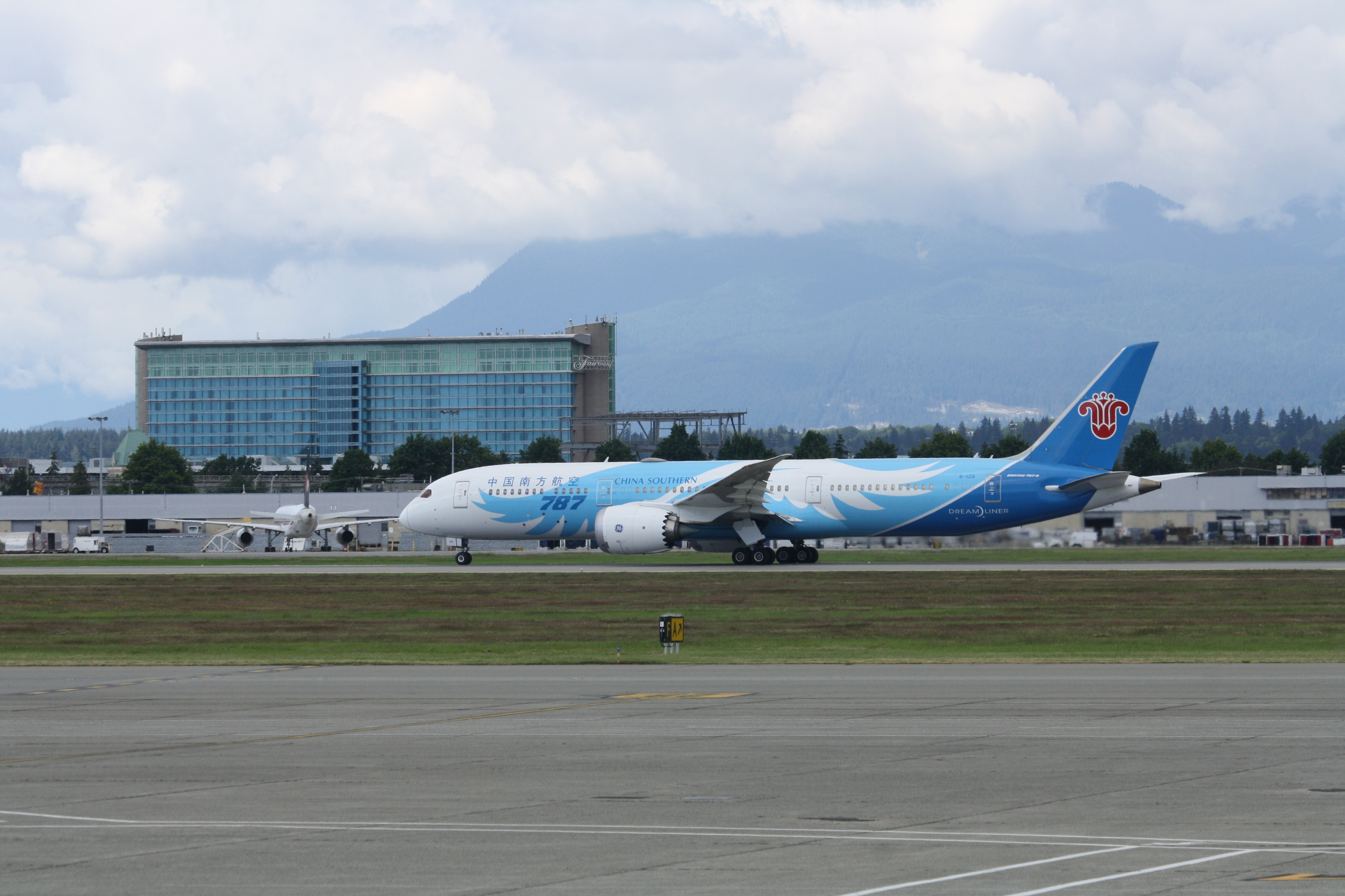 China Southern Boeing 787-9 Dreamliner