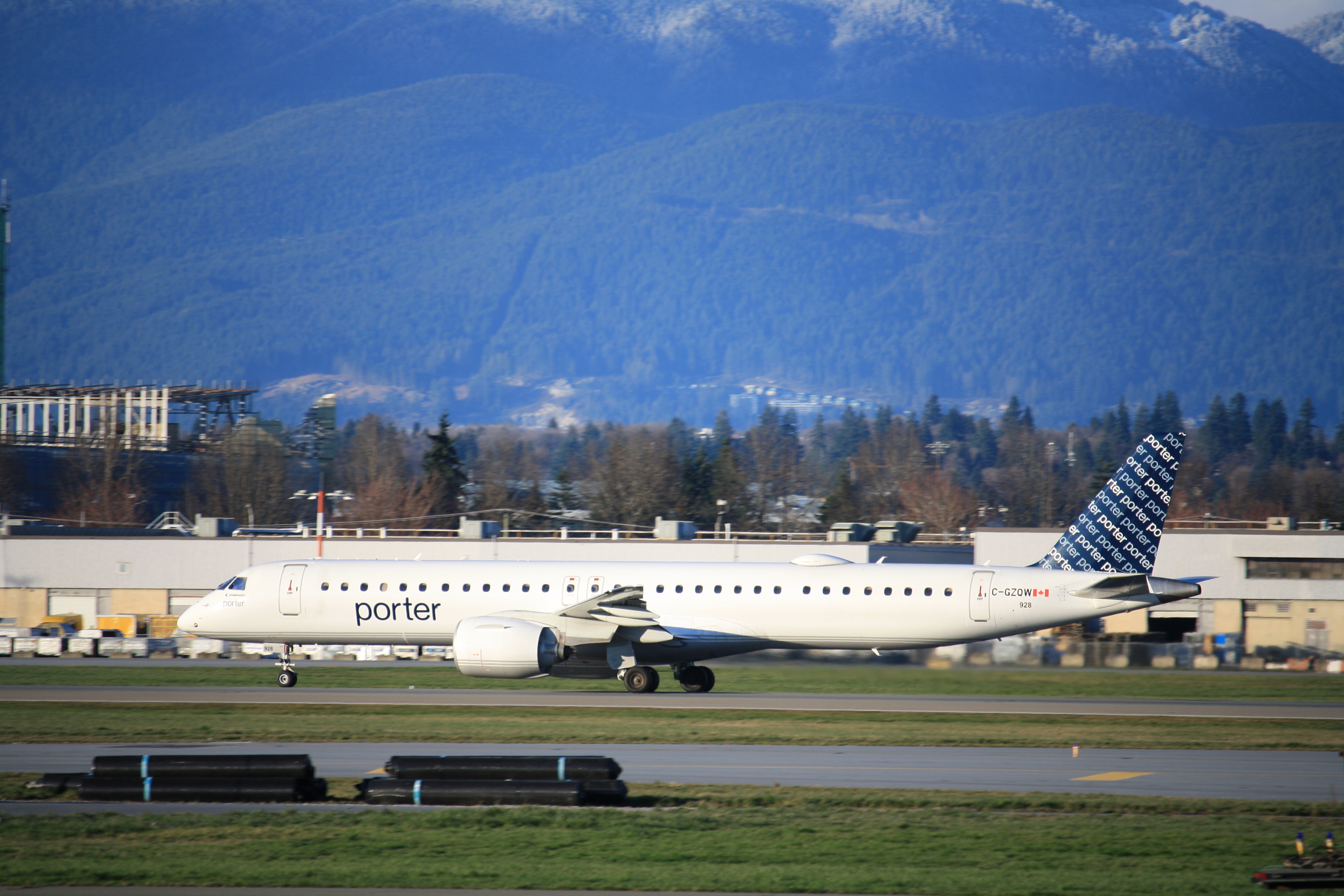 Porter Airlines EMBRAER ERJ-190-400