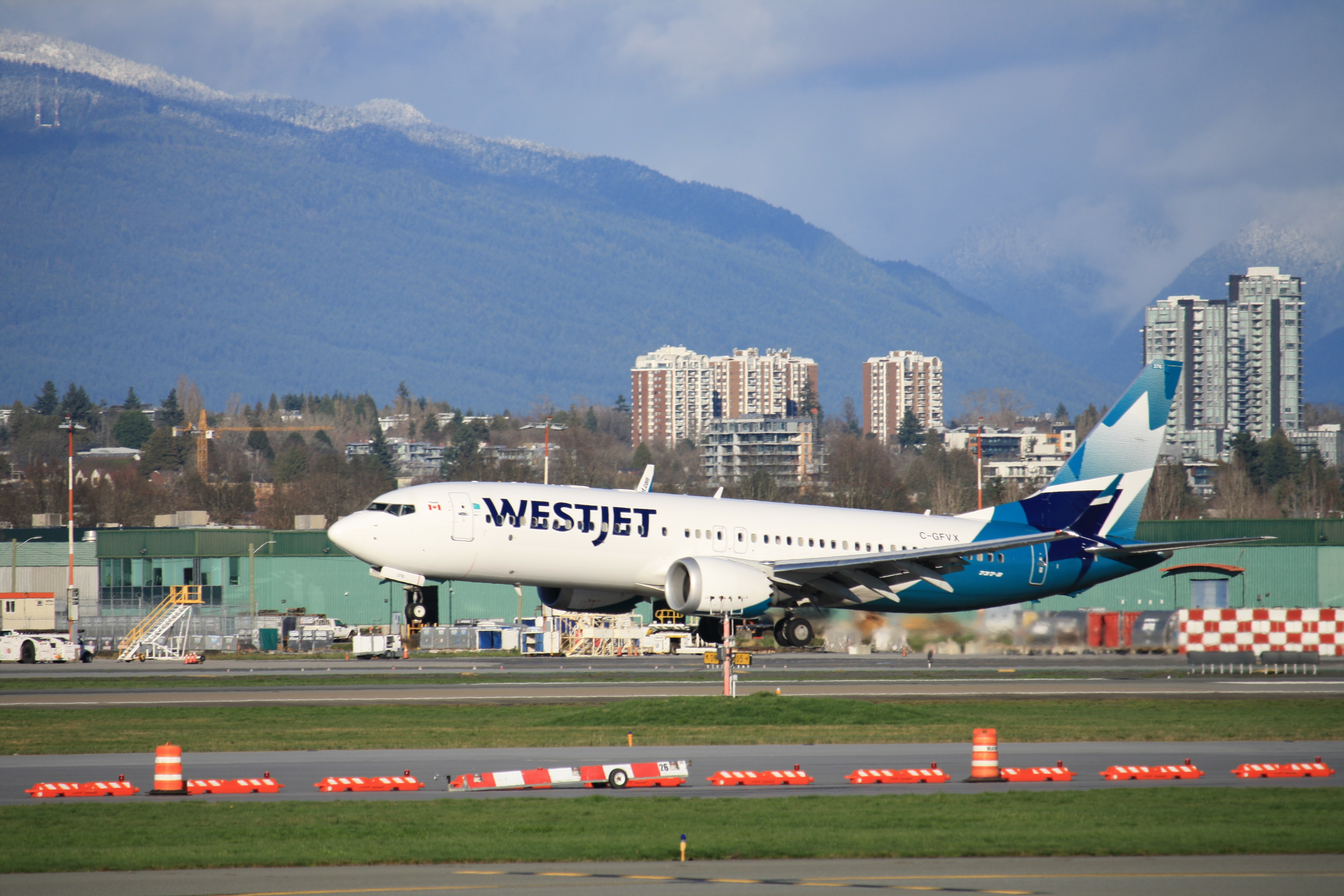 WestJet Boeing 737 MAX 8